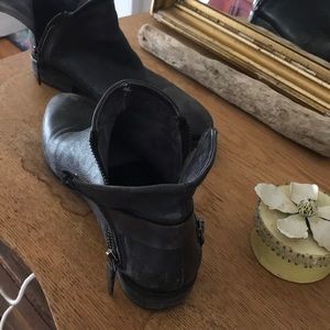 Italian leather booties size 37. Barely worn!